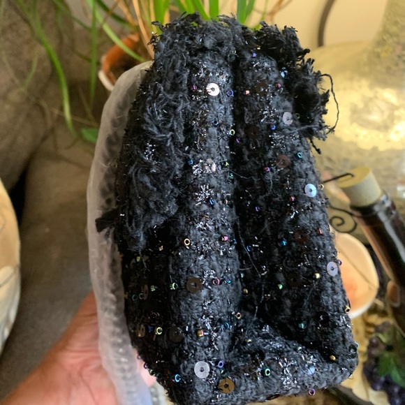 Authentic KURT GEIGER LONDON Tweed Lock fringe sequins flap Crosby/shoulder - Picture 5 of 15